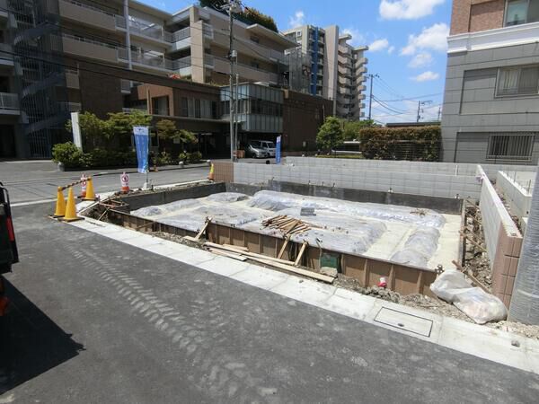 北区浮間5丁目 新築戸建 2号棟 現地写真(2号棟) 北区浮間5丁目 新築戸建 2号棟 現地写真(2号棟)