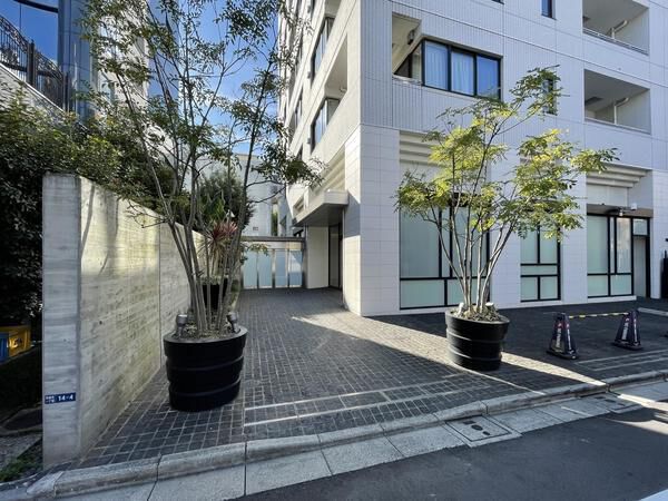 パークリュクス西麻布 エントランスアプローチ パークリュクス西麻布 エントランスアプローチ