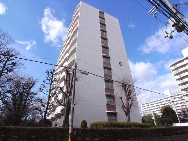 南茨木駅前ハイタウン C棟 外観 南茨木駅前ハイタウン C棟 外観