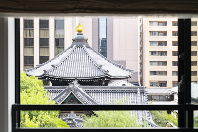 プレミスト京都六角通堂之前町 パノラマウインドウから臨む六角堂 プレミスト京都六角通堂之前町 パノラマウインドウから臨む六角堂