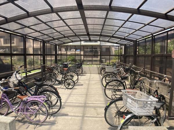 御園団地3号棟 駐輪場 御園団地3号棟 駐輪場