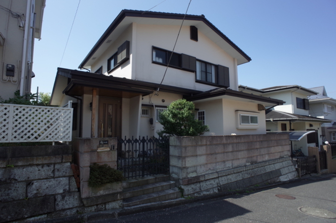 鎌倉市七里ガ浜東4丁目 古家付土地 現地外観 鎌倉市七里ガ浜東4丁目 古家付土地 現地外観