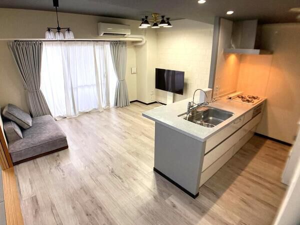 レクセルプラザ船橋薬園台 LDK 約14.1帖 レクセルプラザ船橋薬園台 LDK 約14.1帖