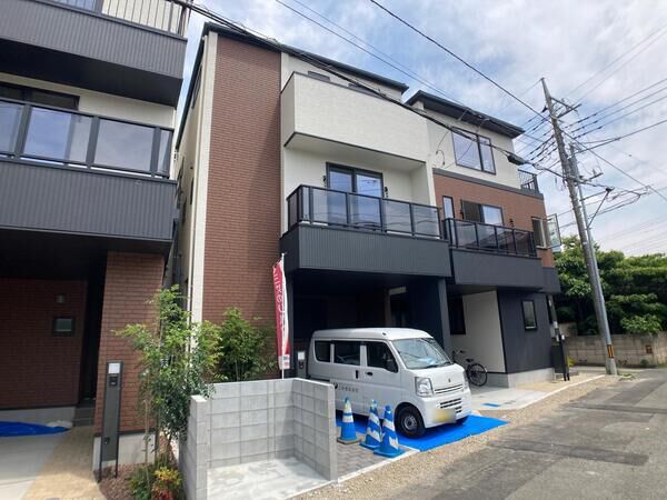 さいたま市南区別所3丁目 F号棟 外観(2022年6月撮影) さいたま市南区別所3丁目 F号棟 外観(2022年6月撮影)