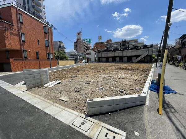 足立区島根1丁目 D号棟 現地(令和4年6月撮影) 足立区島根1丁目 D号棟 現地(令和4年6月撮影)