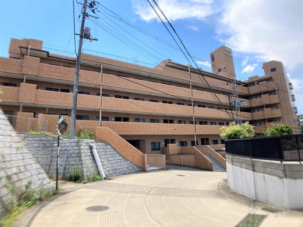 ダイアパレス台原 外観写真 ダイアパレス台原 外観写真