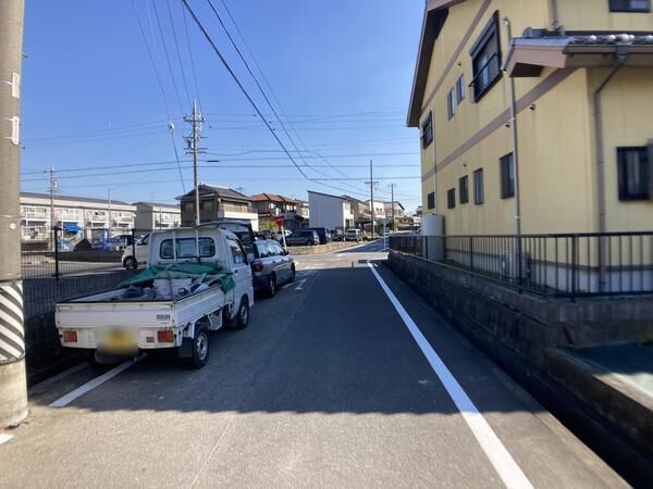 刈谷市荒井町2丁目 1号棟 前面道路 刈谷市荒井町2丁目 1号棟 前面道路